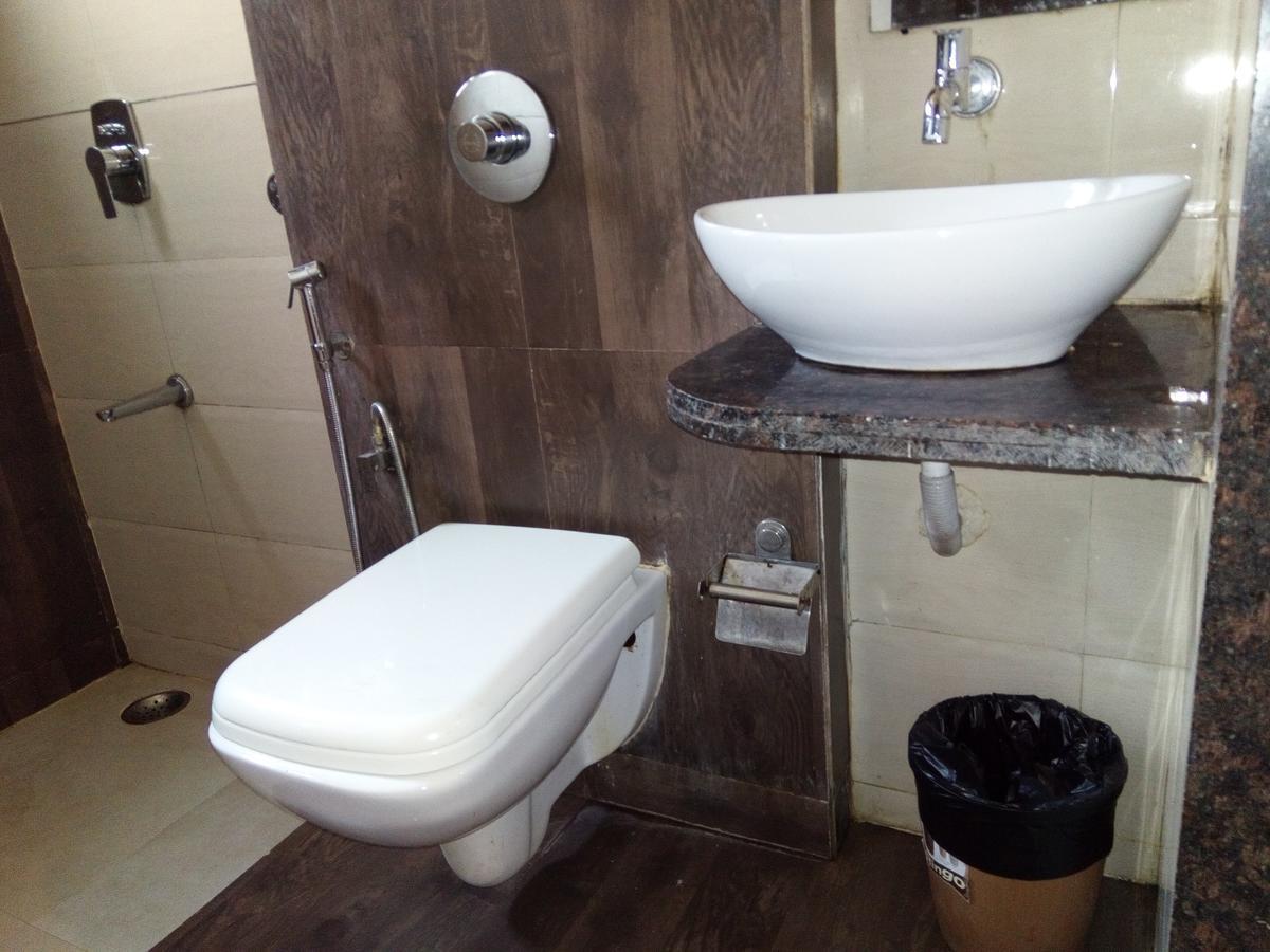Hotel Veer Residency Panvel Bagian luar foto