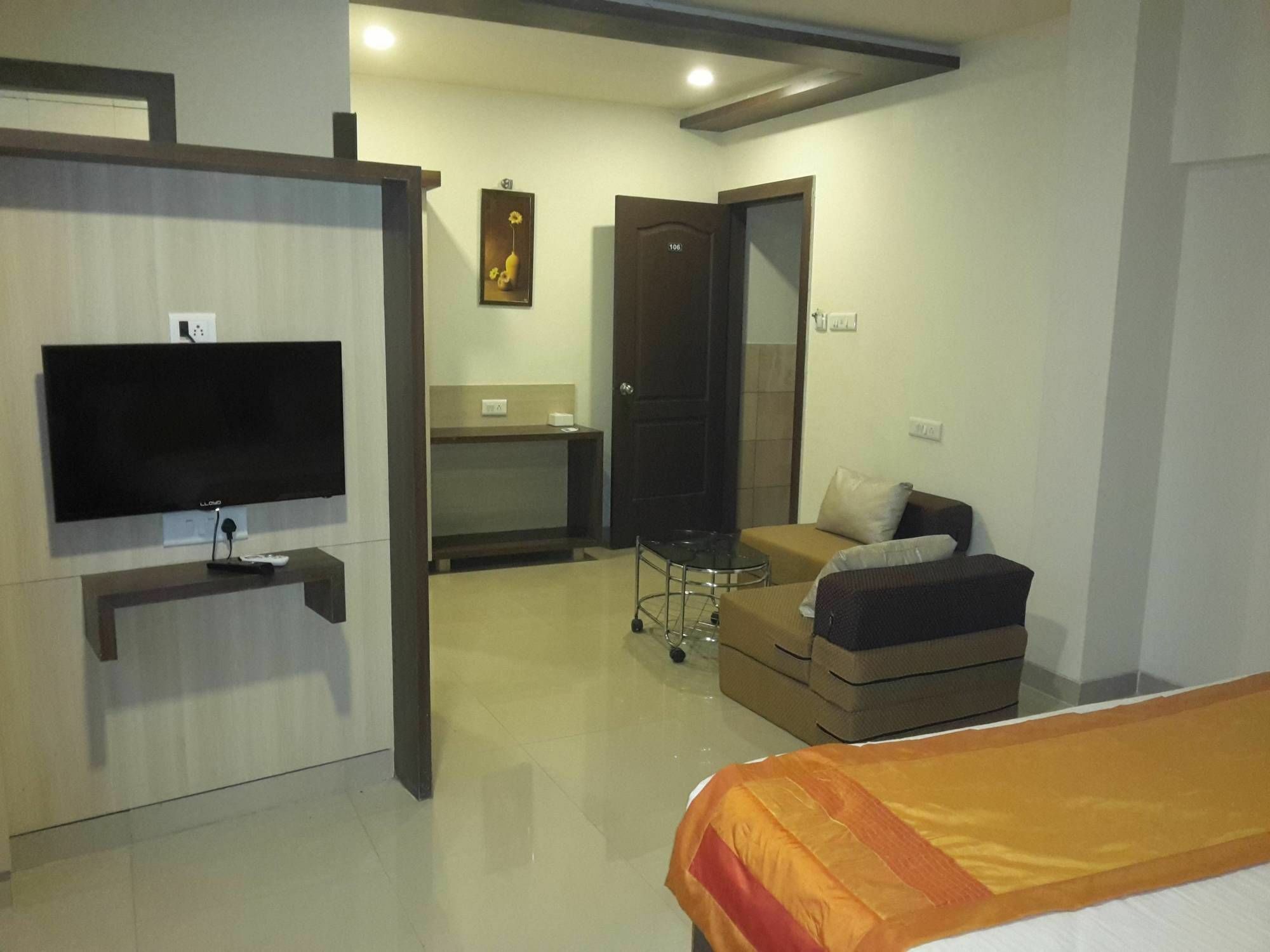 Hotel Veer Residency Panvel Bagian luar foto